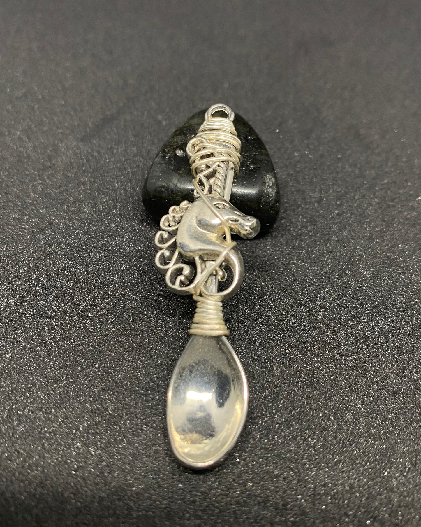 𝕄𝕪𝕤𝕥𝕚𝕔 𝔽𝕠𝕣𝕔𝕖