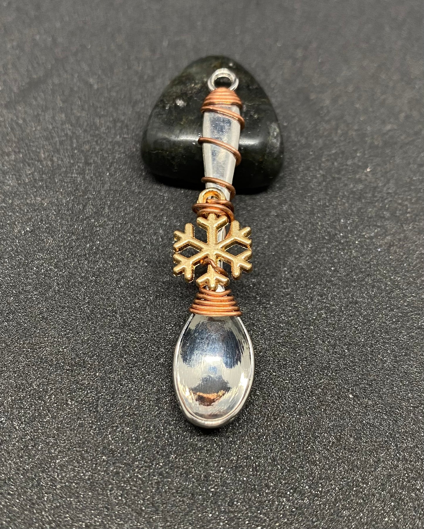 𝕊𝕟𝕠𝕨 𝔻𝕒𝕪